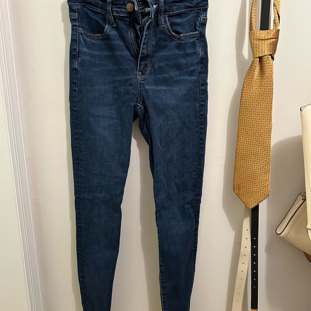 American Eagle Outfitters Dark Blue Skinny Jeans